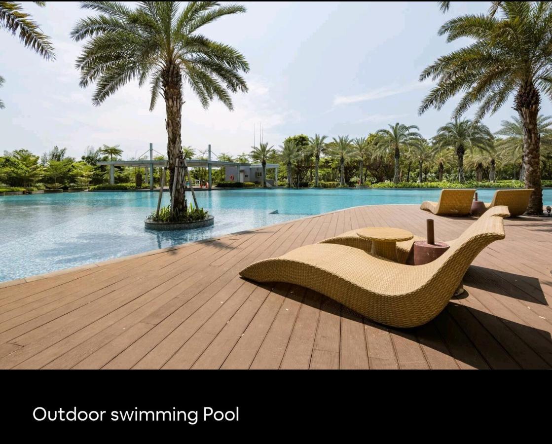 Studio Sea View Apartment At Gold Coast Pik By Mysweethome Cakarta Dış mekan fotoğraf